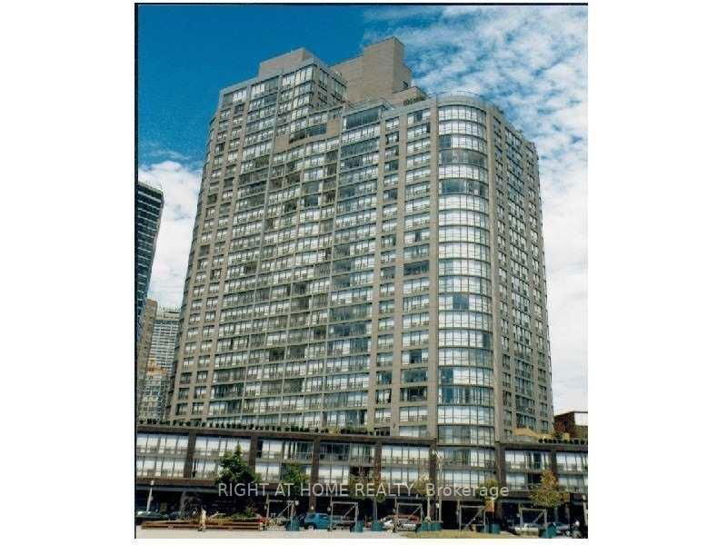 home for lease on 1605-24 Wellesley Street W