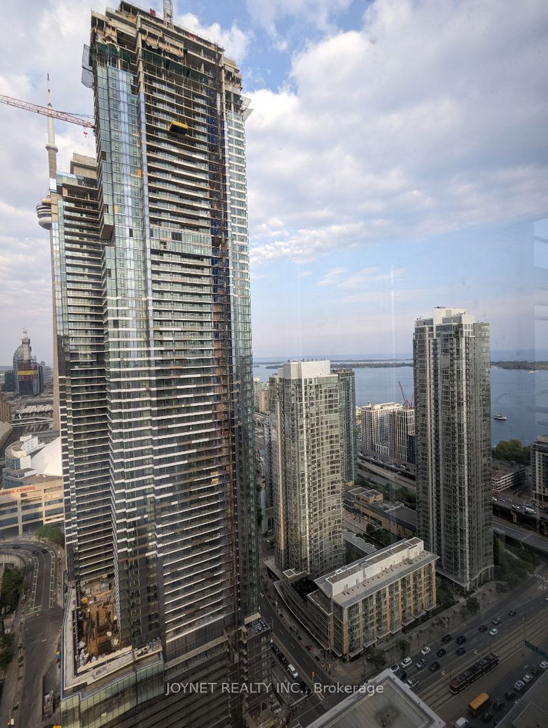 home for lease on 5105-25 Telegram Mews