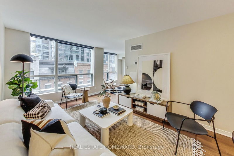 home for sale on 503-92 King Street E