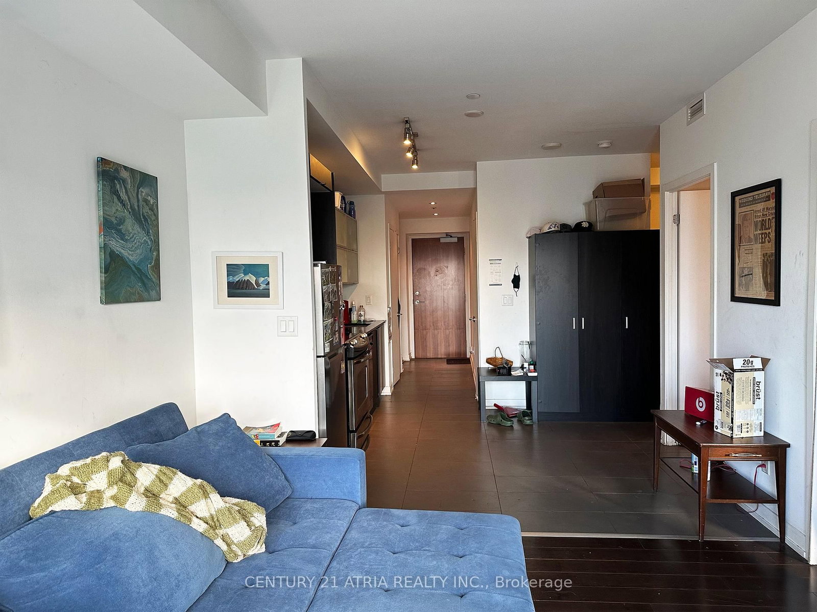 Listing Image 8