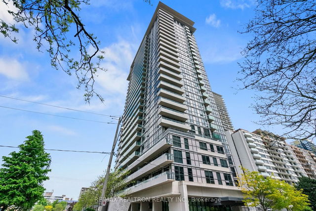 1220 - 70 Roehampton Avenue