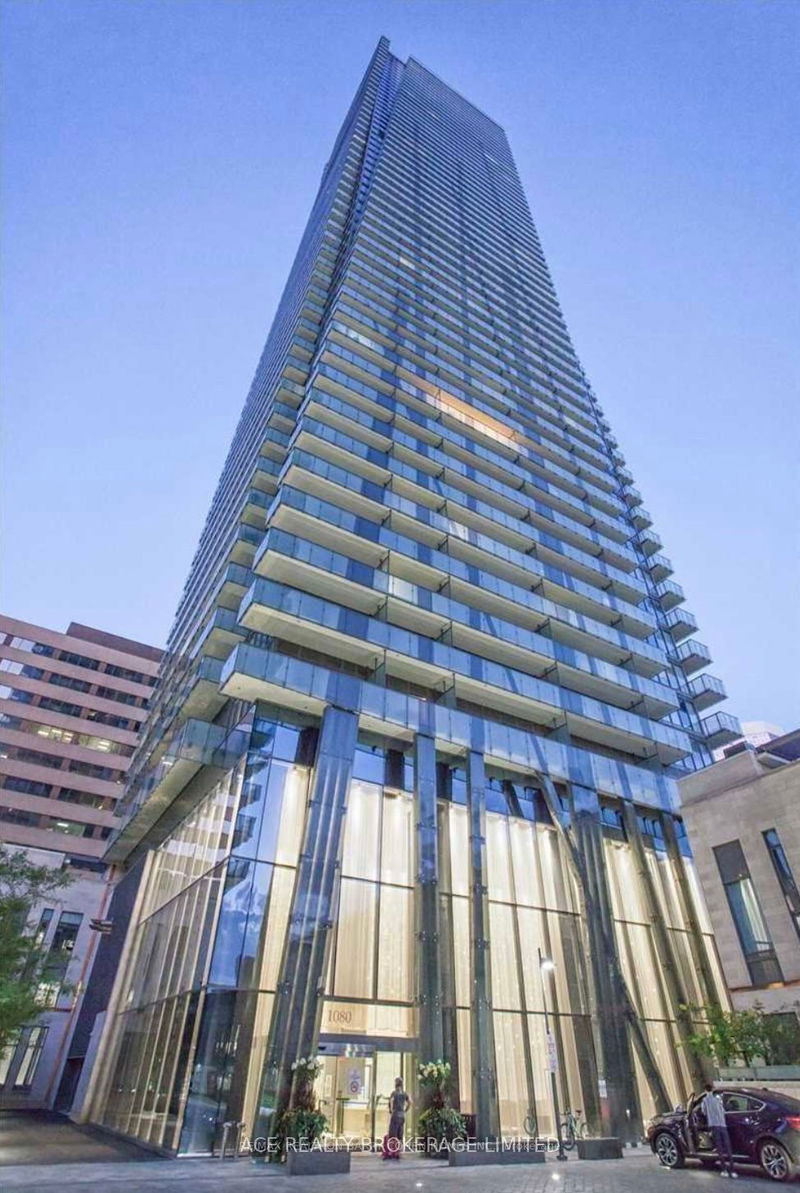 home for lease on 704-1080 Bay Street