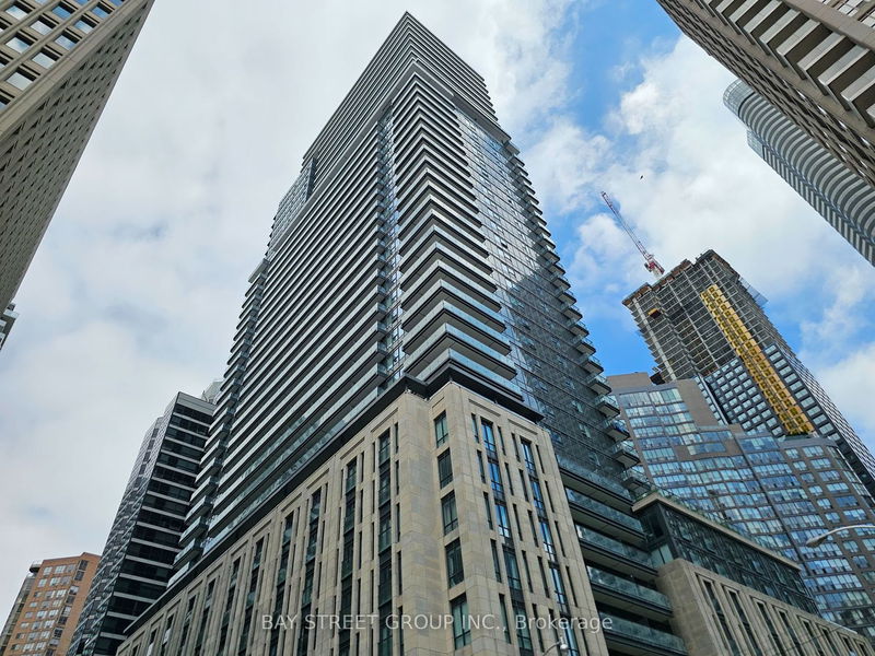 home for lease on 1003-955 Bay Street
