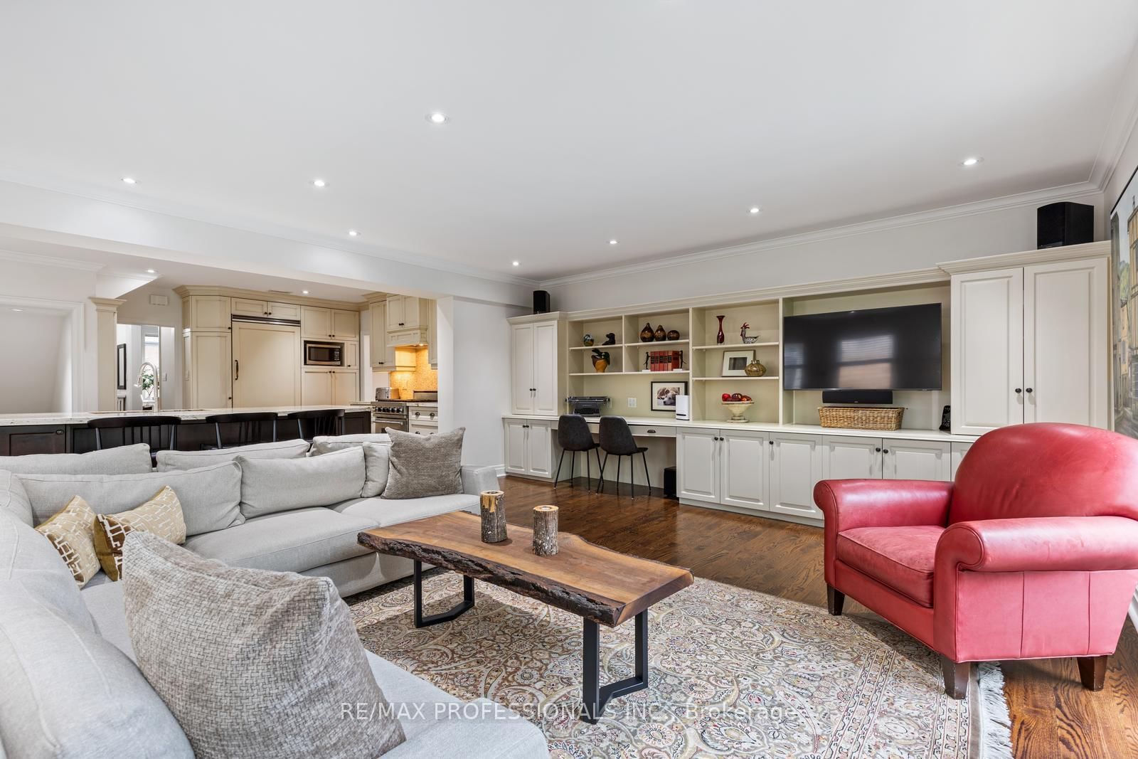 Listing Image 14