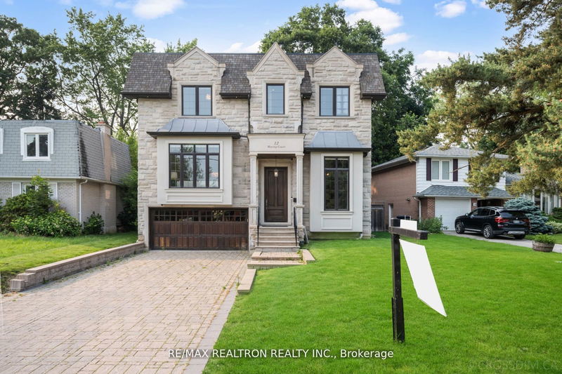 12 Waring Crt  Toronto, M2N 4G7 | Image 3