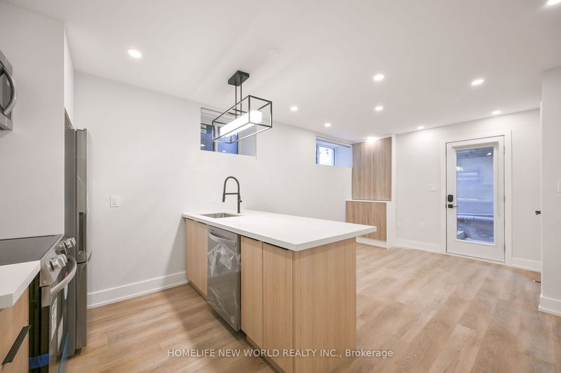 home for lease on Lower-997 Dufferin Street