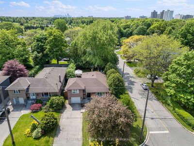 297 BETTY ANN Dr  Toronto, M2R 1A9 | Image 1