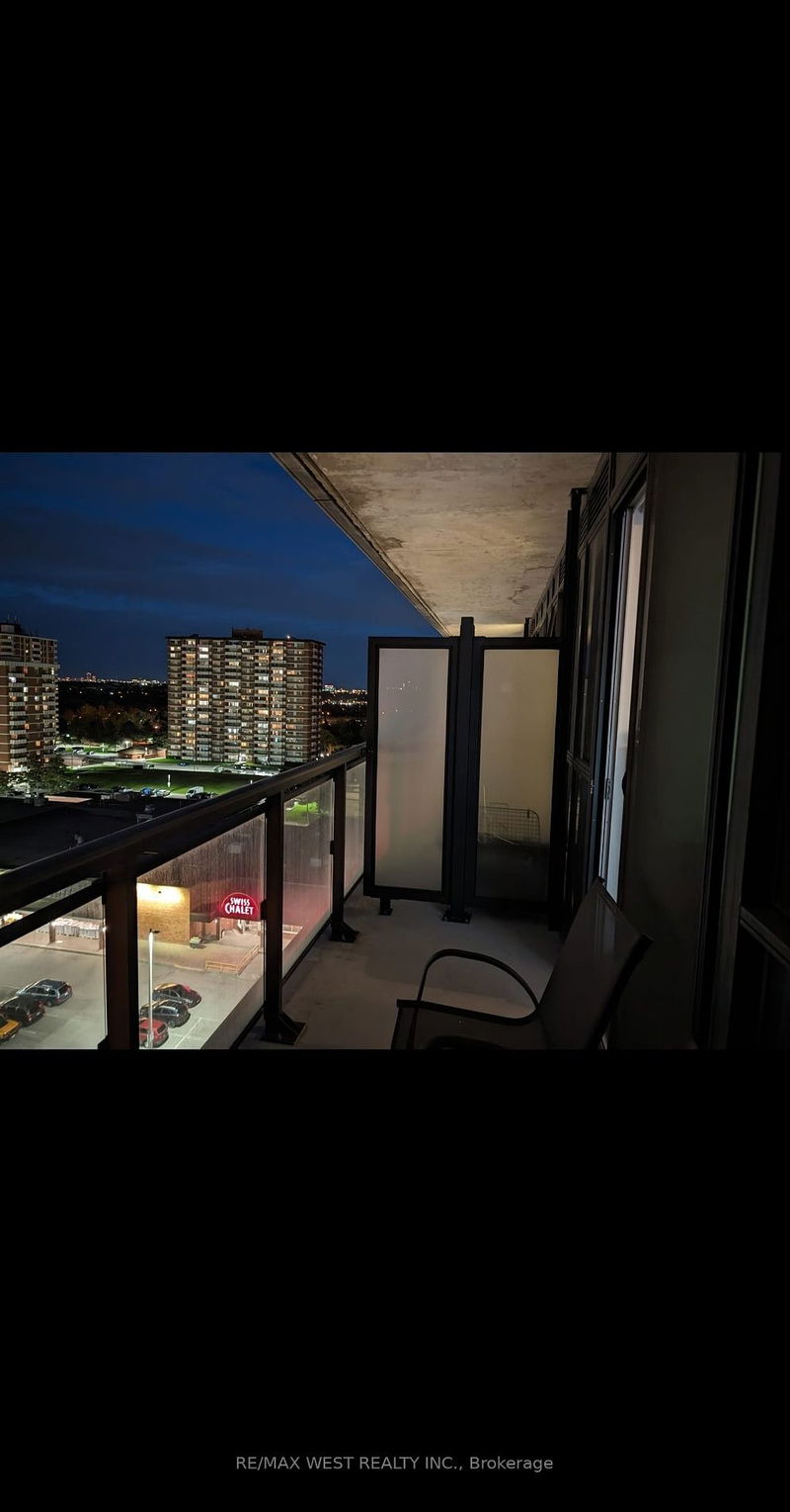 home for lease on 1103-3237 Bayview Avenue