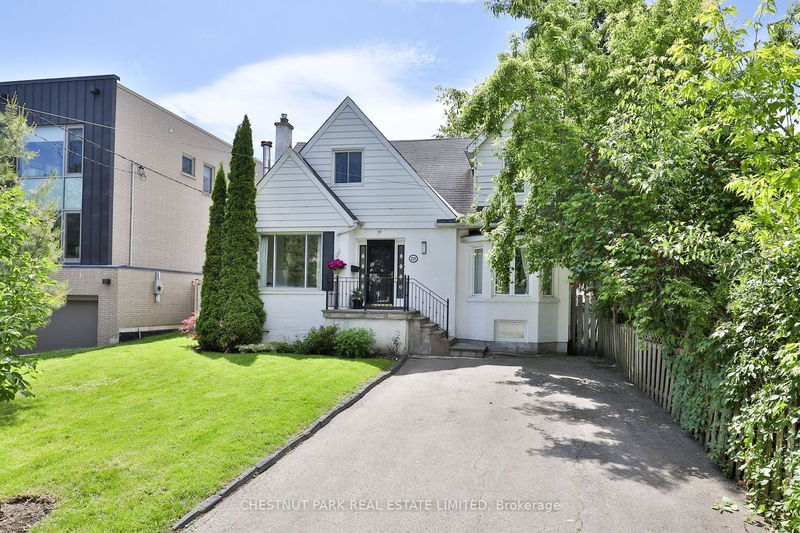 home for sale on 221 Roe Avenue