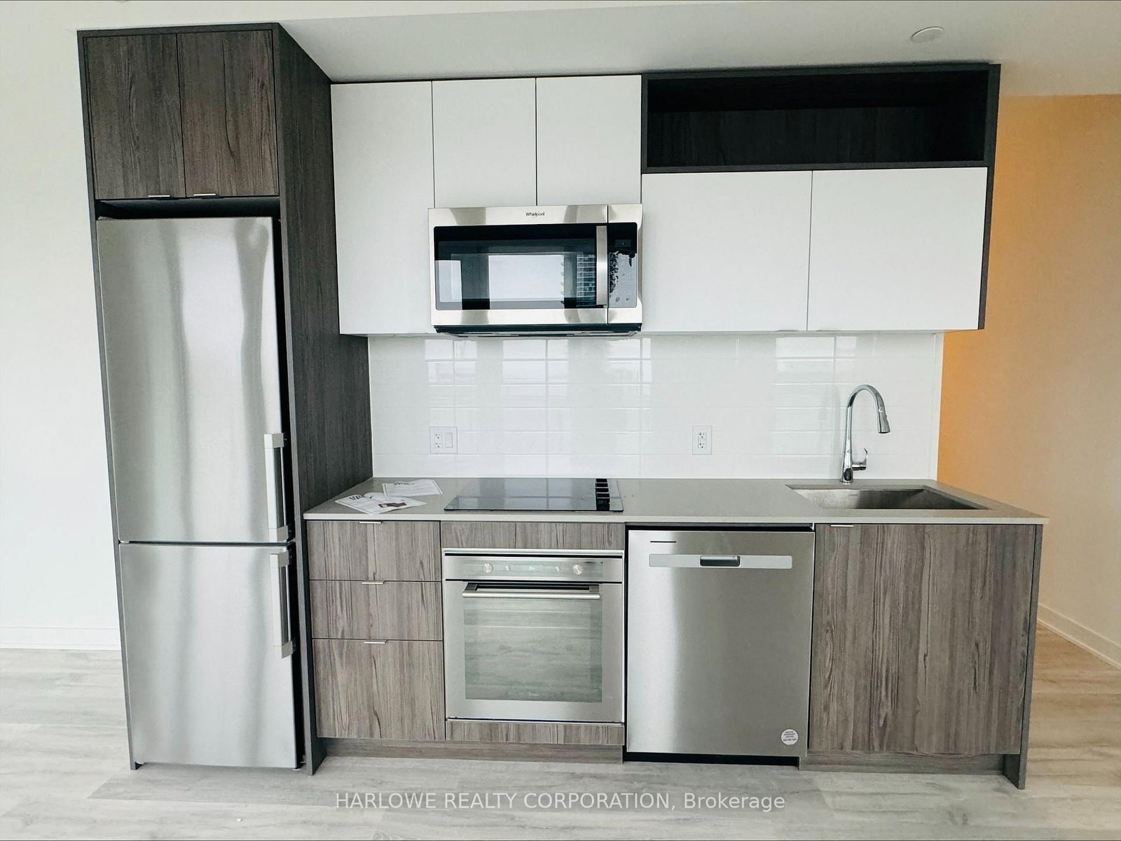 60 Princess Street, Unit 1220 SE - Photo 2