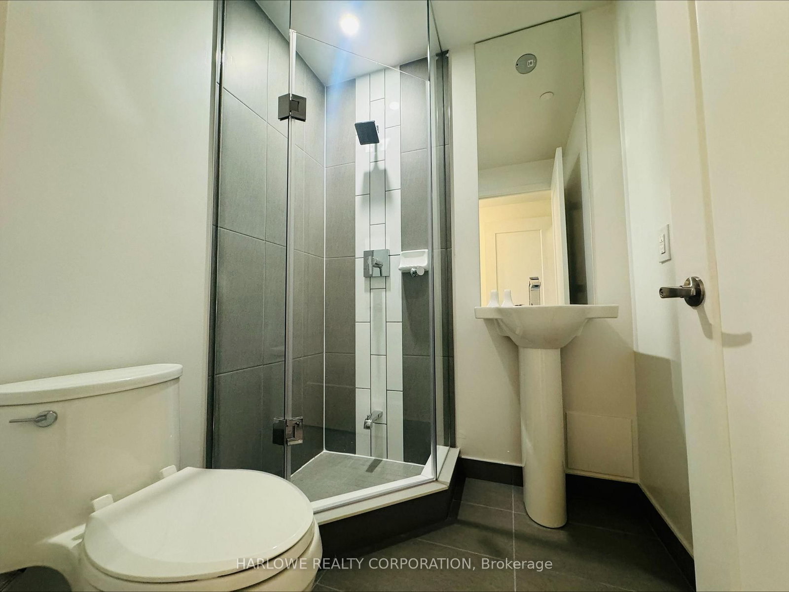 60 Princess Street, Unit 1220 SE - Photo 4