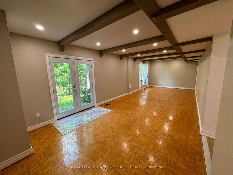 home for lease on 52 Argonne Crescent