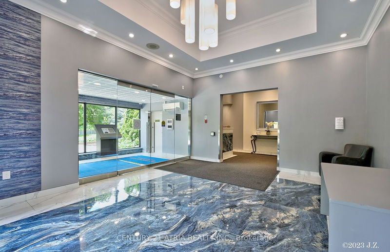 home for lease on 230-4001 Don Mills Road