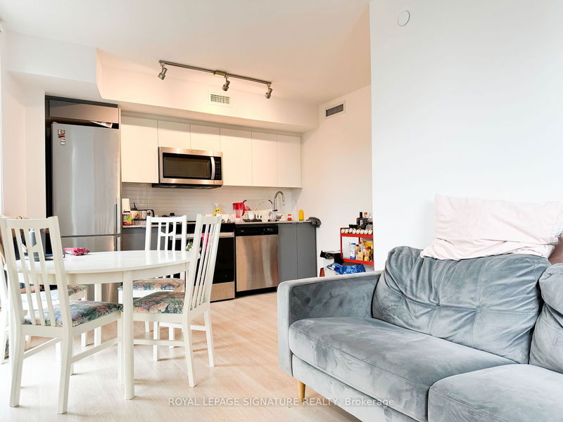 home for lease on 503-30 Tretti Way