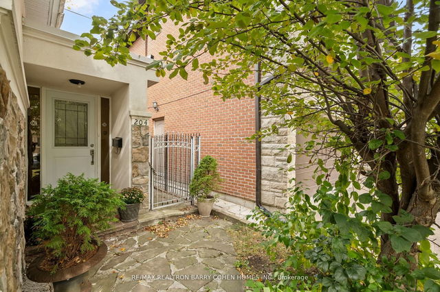 204 Holmes Avenue