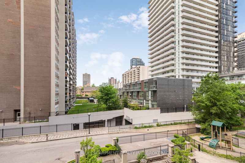  304 - 88 Broadway Ave  Toronto, M4P 0A5 | Image 34