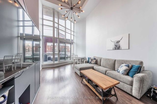 212 - 255 Richmond Street