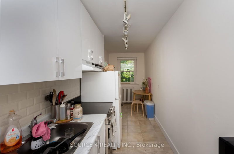 3 Claxton Blvd  Toronto, M6C 1L6 | Image 20