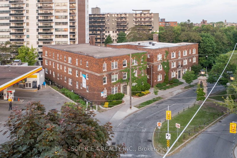 3 Claxton Blvd  Toronto, M6C 1L6 | Image 36