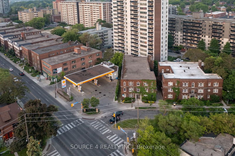 3 Claxton Blvd  Toronto, M6C 1L6 | Image 37