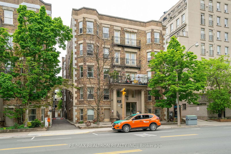 home for lease on PH02-414 Jarvis Street