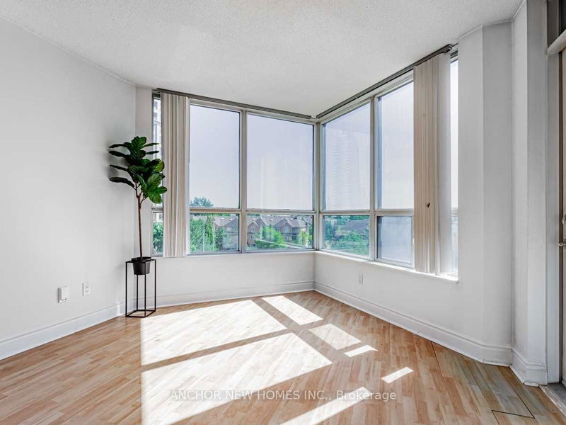 home for lease on 502-10 Northtown Way