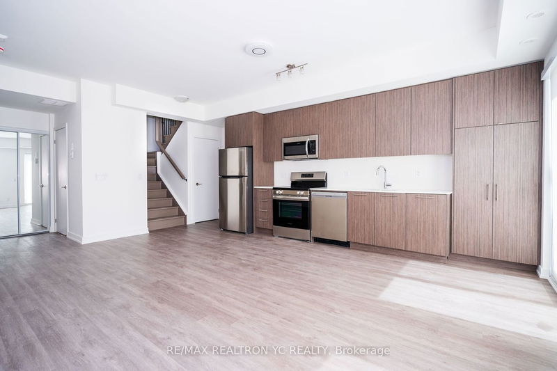 home for lease on #Th25-861 Sheppard Avenue W