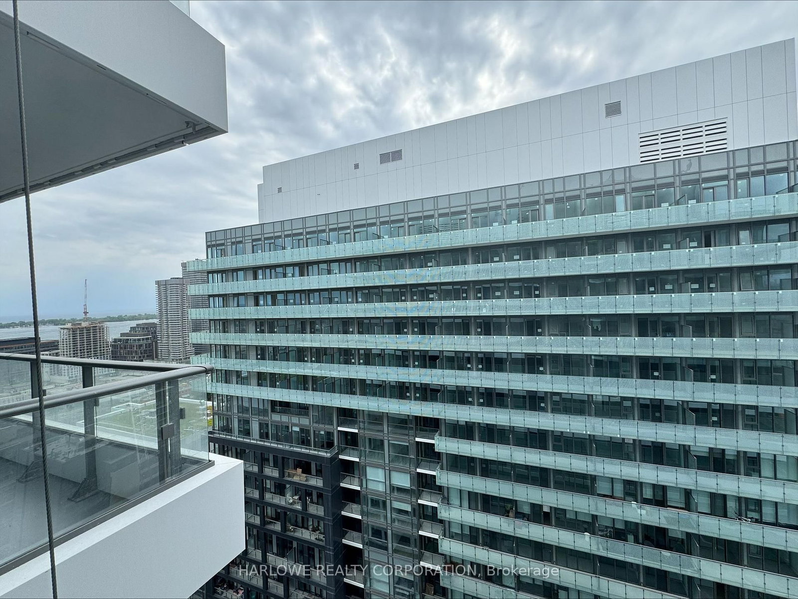 70 Princess Street, Unit 2813 E - Photo 6