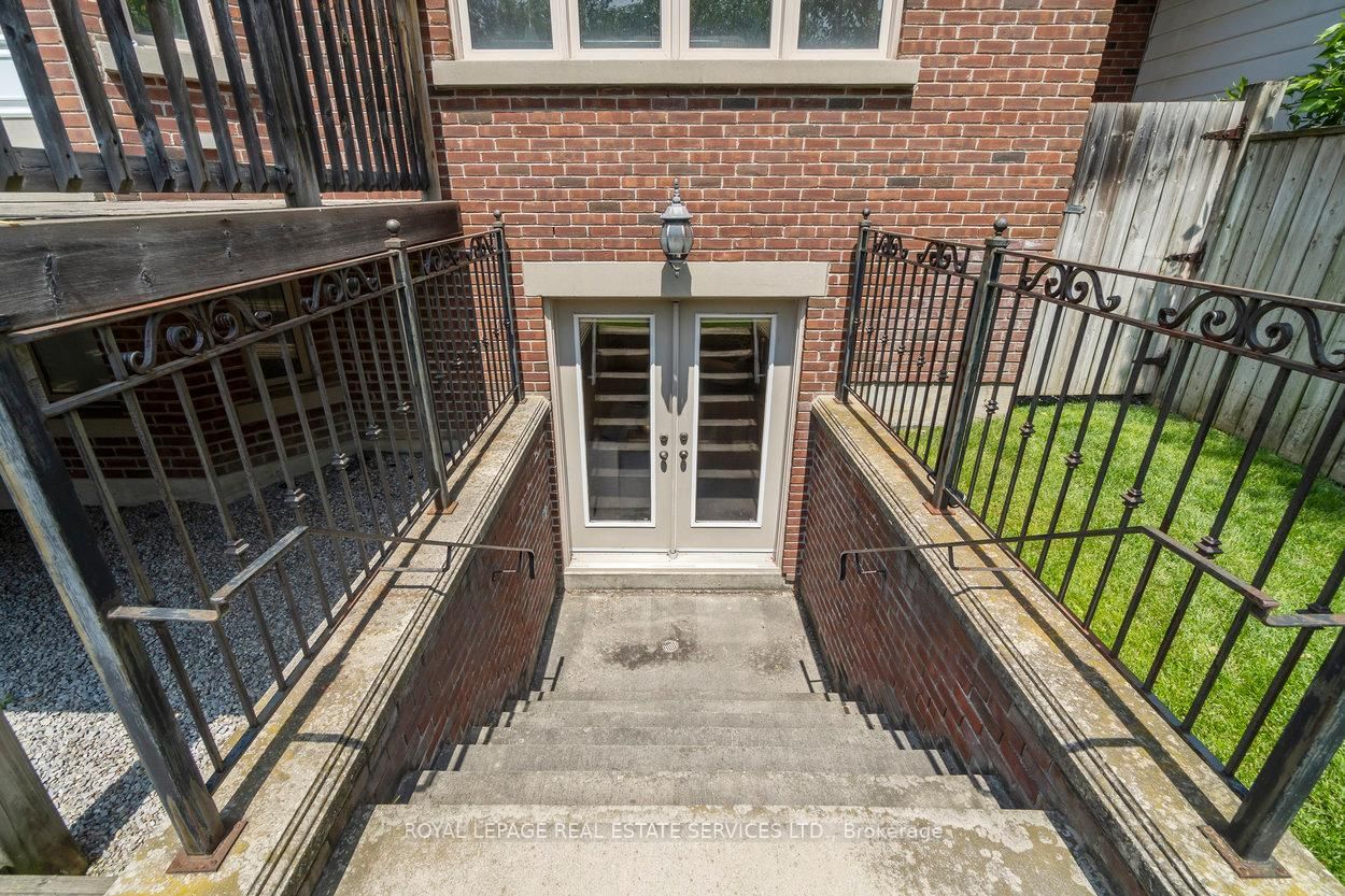 Listing Image 34