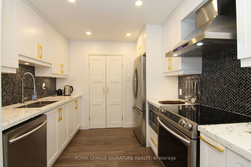 home for lease on 2207-33 Elmhurst Avenue