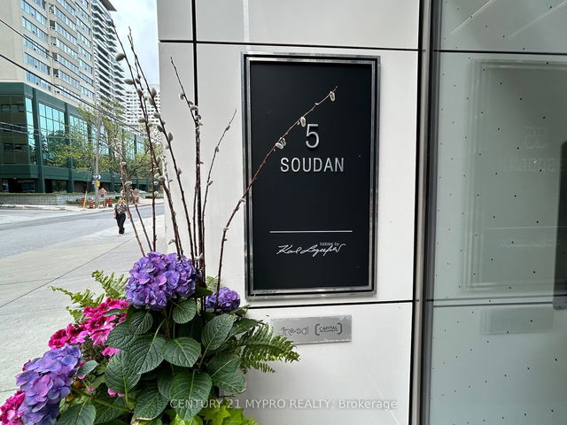 1808 - 5 Soudan Avenue