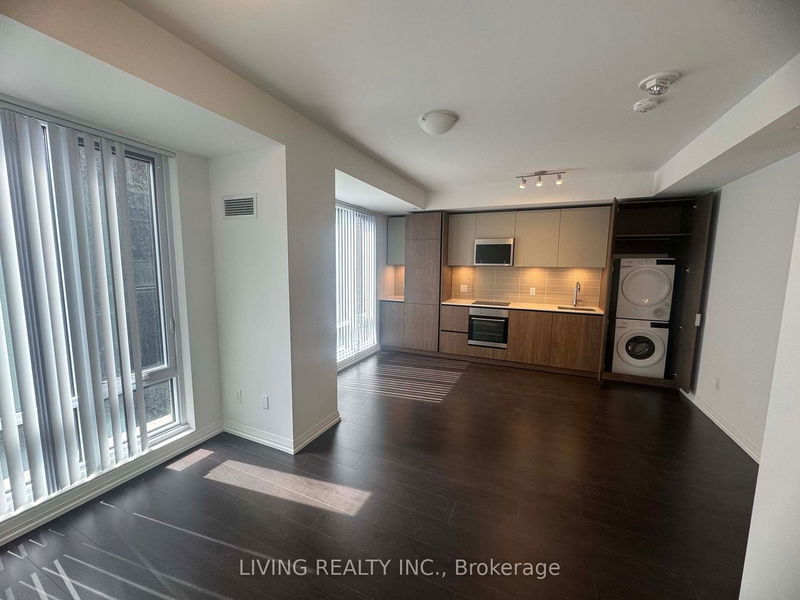 home for lease on 613-8 Widmer Street