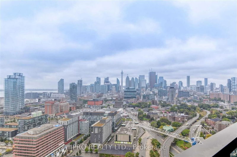 home for lease on 2810-170 Bayview Avenue