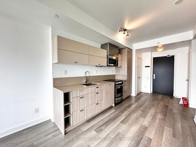 home for lease on 2408-290 Adelaide Street W
