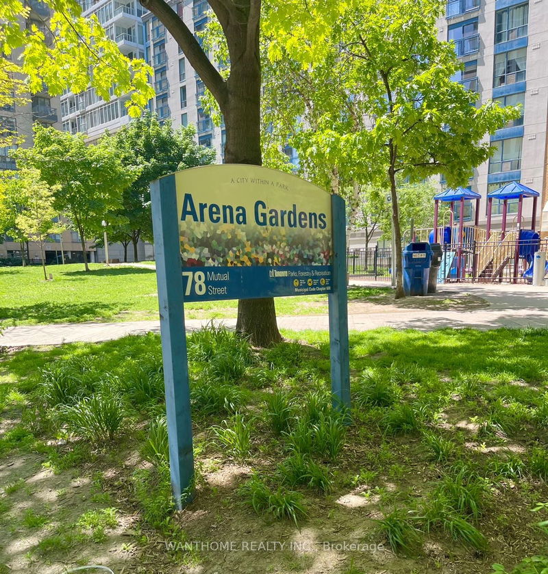 home for lease on 2204-65 Mutual Street