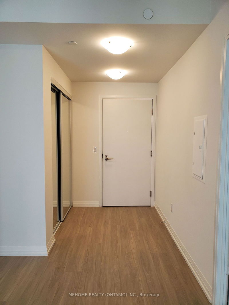 home for lease on #802-8 Widmer Street