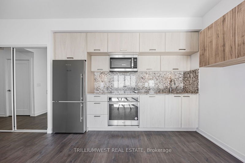 home for lease on 1114-50 Mccaul Street