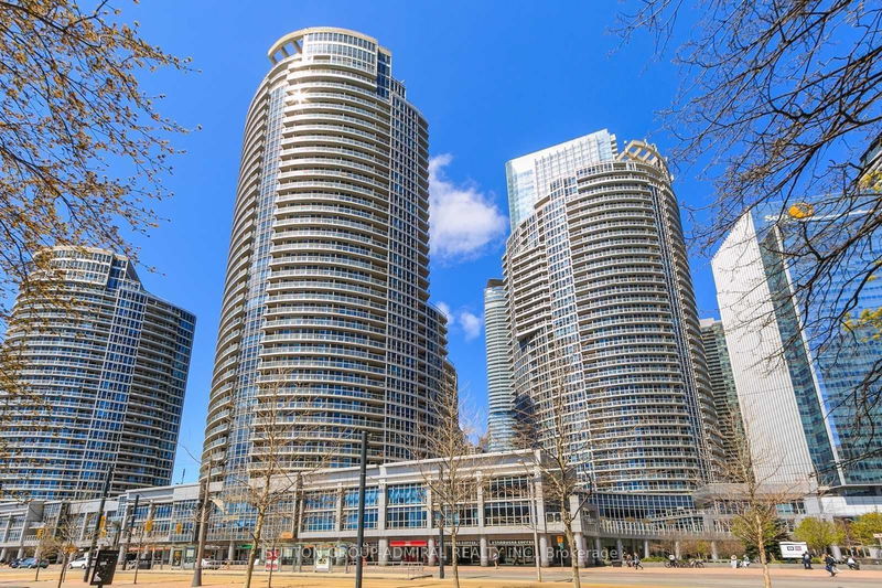 home for lease on 3408-8 York Street