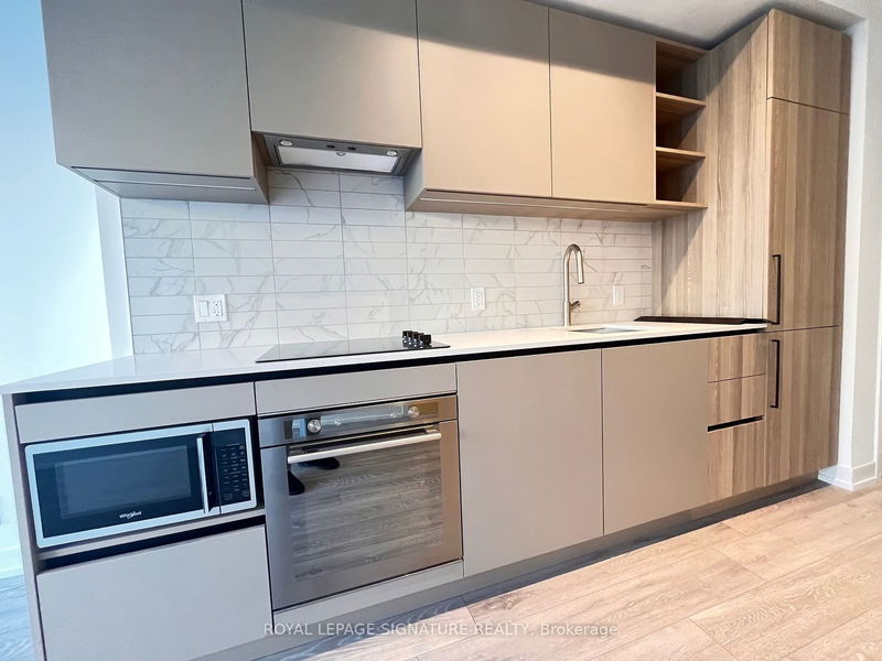 home for lease on 1201-55 Mercer Street