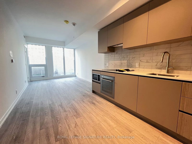 home for lease on 1211-55 Mercer Street