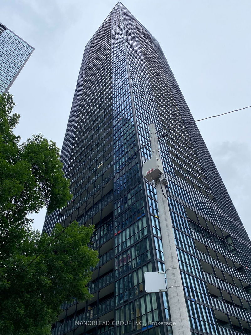 home for lease on 4806-101 Charles Street E