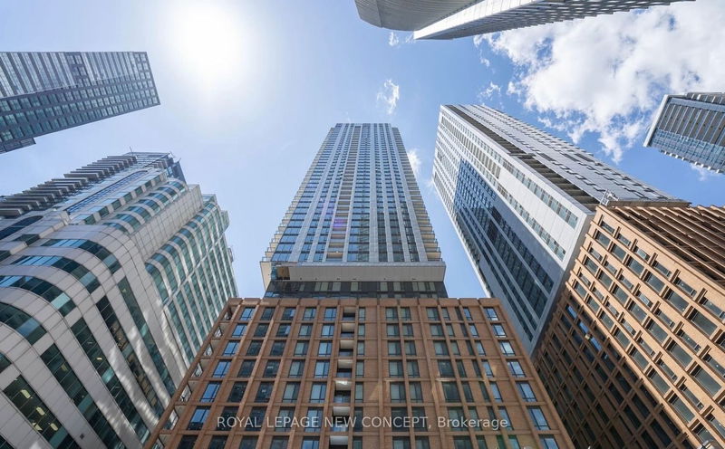 home for lease on 910-8 Widmer Street