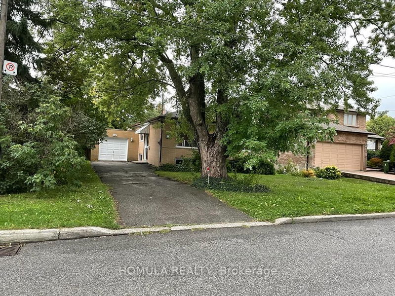 home for lease on 195 Hendon Avenue