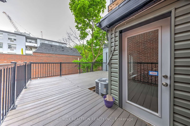 386 Spadina Rd  Toronto, M5P 2V9 | Image 27