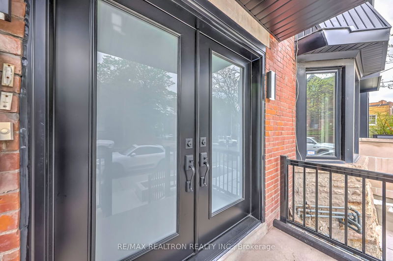 386 Spadina Rd  Toronto, M5P 2V9 | Image 4