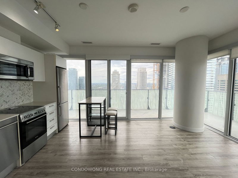 home for lease on 4006-42 Charles Street E