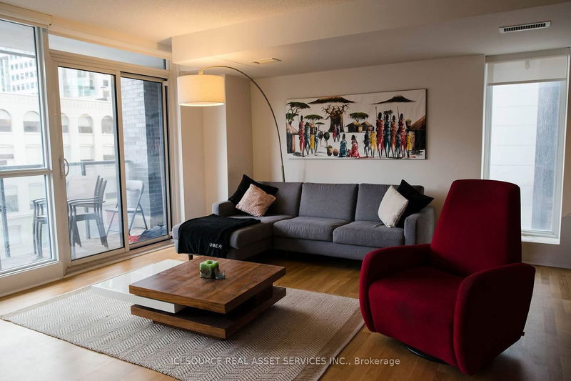home for lease on 414-295 Adelaide Street W