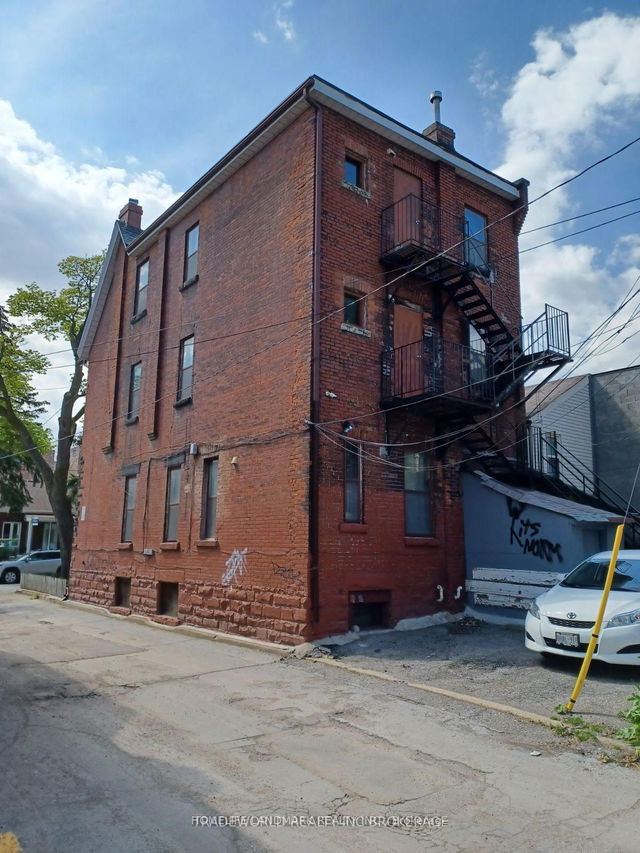 37 Huron Street
