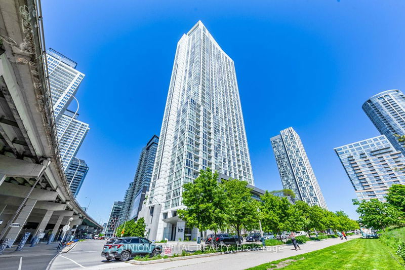 home for lease on 612-75 Queens Wharf Road
