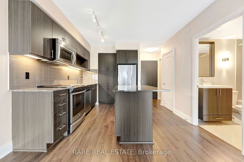 home for lease on 404-18 Graydon Hall Drive